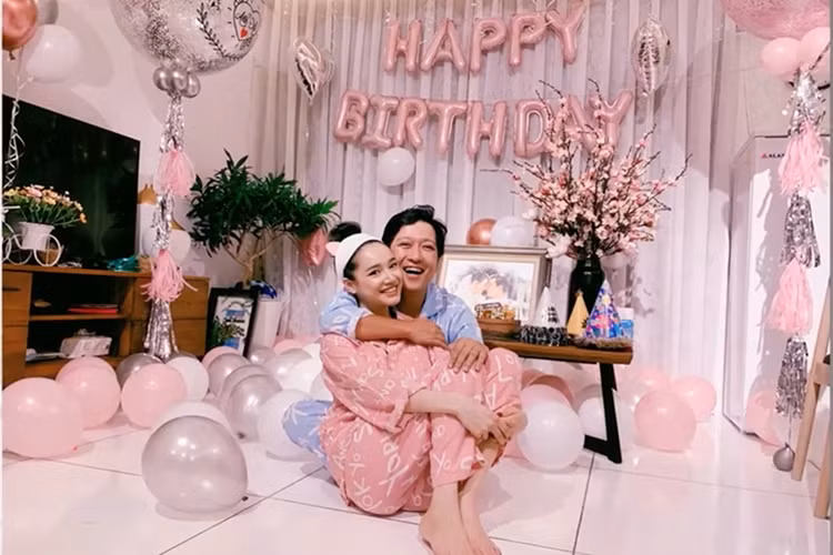 Trước thông tin làm mẹ, Nhã Phương lên tiếng khẳng định cô chưa từng nhắc tới chuyện mang thai với phía phim "Trạng Quỳnh". Ảnh: Giao thông