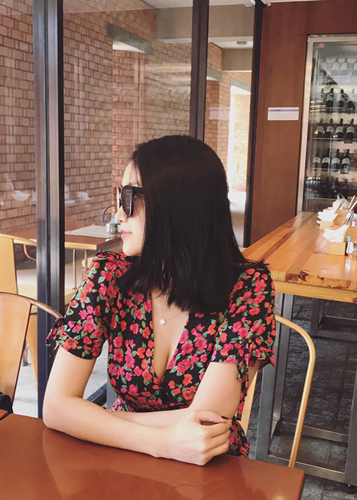 Yến Phương hiếm khi mặc hở bạo bởi cô chuộng phong cách kín đáo.