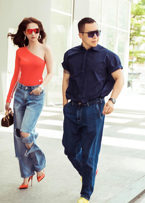 Trong nhiều năm nay, cặp chân dài - ông bầu luôn sát cánh trong công việc lẫn cuộc sống.