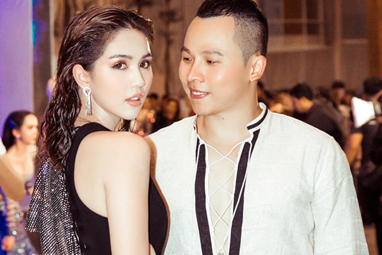 Nếu Ngọc Trinh bị ai đó đá xéo, Khắc Tiệp chẳng ngại xù lông đáp trả để bảo vệ cô.