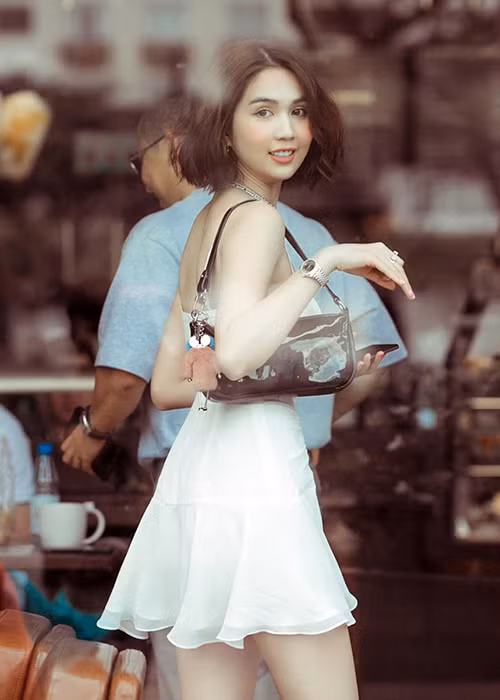 Ngọc Trinh và Khắc Tiệp đang ở Bali thực hiện một dự án.