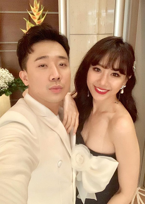 Hari Won lúc thì kín đáo, khi lại gợi cảm đến bất ngờ.