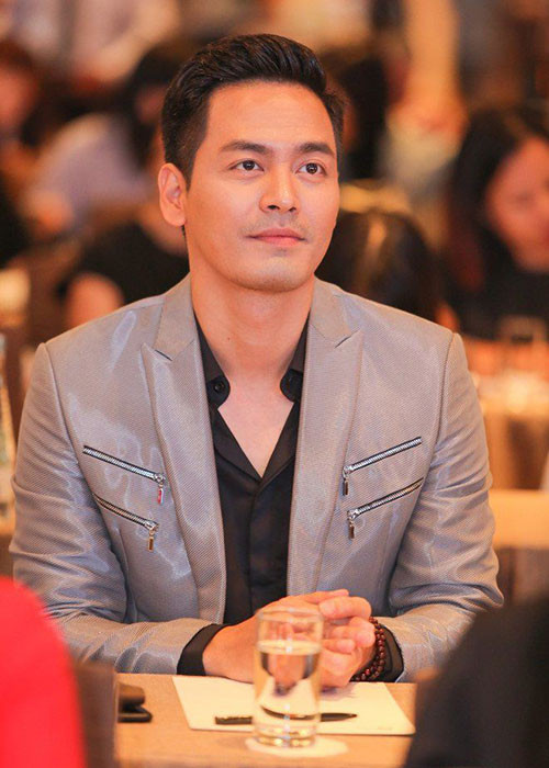 Nam MC thừa nhận anh không cập nhật tin cháy rừng ở Hà Tĩnh thường xuyên một phần vì tự ái nghĩ rằng sao mình phải làm theo lời người khác và sợ nếu mình bày tỏ sự đau xót rồi lại bị chửi là giả tạo, hay lại bị nghi ngờ là kêu gọi từ thiện.