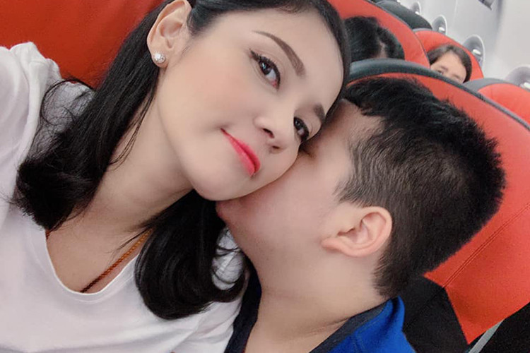 Lý do Việt Trinh giấu con với công chúng là vì muốn con có cuộc sống của một người bình thường.