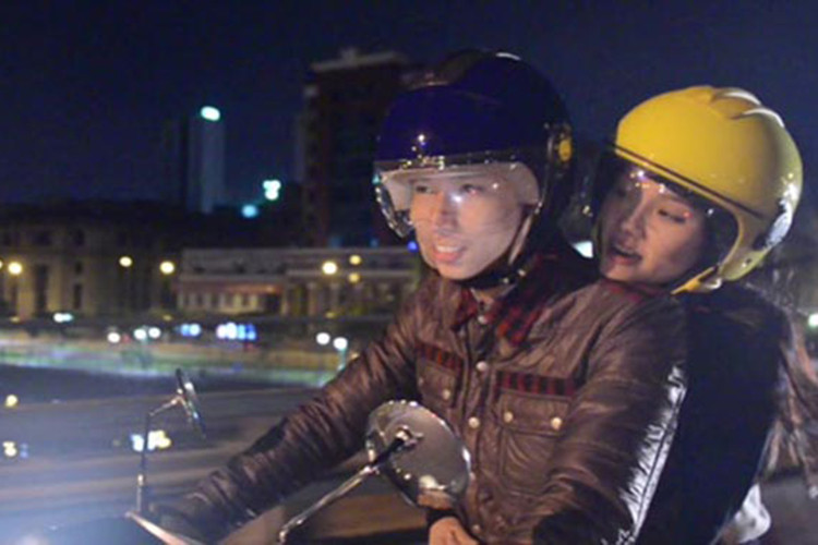 Vì Thu Thủy, Huỳnh Nhất Phương tham gia MV “Ai quên được ai” của nữ ca sĩ với vai nam chính. Ảnh: Khỏe và đẹp