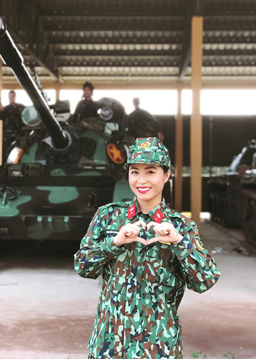 Hoàng Linh là một trong những MC gắn bó lâu nhất với chương trình "Chúng tôi là chiến sĩ".