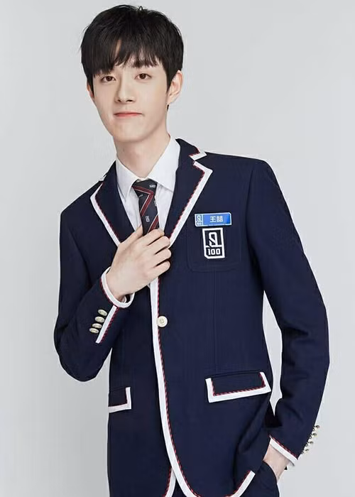 Hot boy tham gia show truyền hình Produce 101 bản Trung nhưng sớm dừng bước.