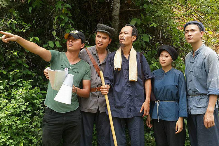 Đạo diễn phim "Cậu Vàng" được bố vợ chỉ bảo tận tình trong từng bước đi trên con đường nghệ thuật. Ảnh: Yeah1