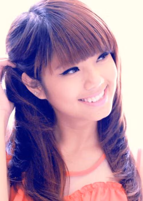 Hồi mới bước chân vào showbiz, Phương Linh theo đuổi hình ảnh trong sáng, ngọt ngào.