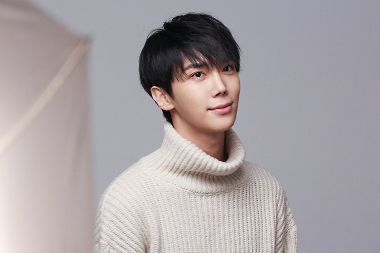 Cựu thành viên nhóm nhạc SS501 từng vướng ồn ào đời tư khi bị bạn gái cũ Song Hye Myung tố bội bạc.