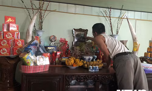 Do vat Hai Phong quan thao mot ngay trong hang ha thu cop khong lo