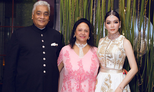 Su that Ly Nha Ky lam con nuoi cac ty phu, quan he the nao?