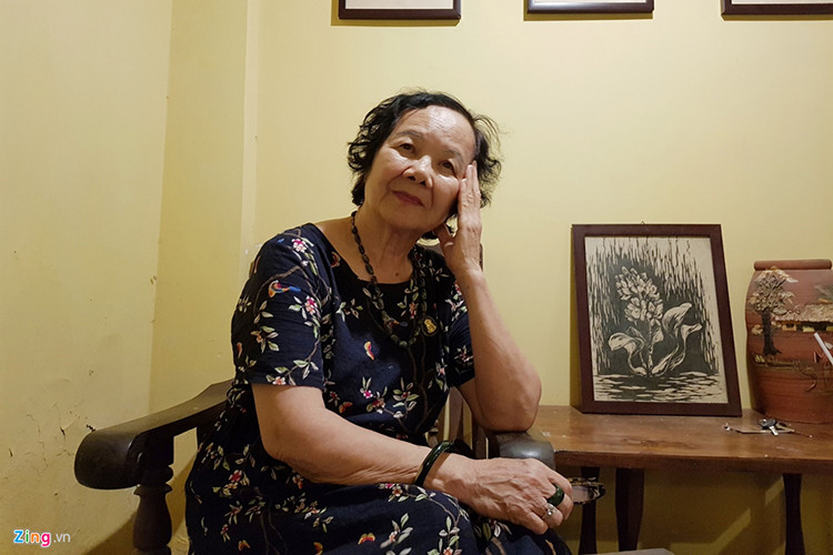 Nghệ sĩ Đức Lưu kết hôn với Giáo sư - Tiến sĩ Trần Hạ Phương. Hiện tại, bà tìm niềm vui bên con cháu đều thành đạt. Ảnh: Zing