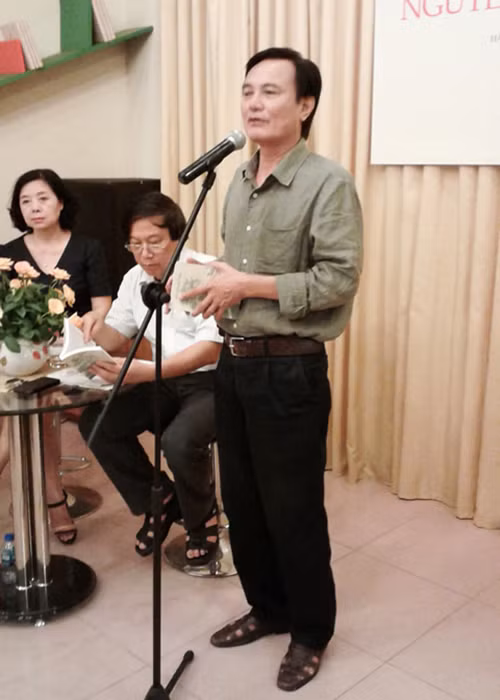 Nghệ sĩ Nguyễn Hữu Mười có cuộc sống bình yên, giản dị bên vợ và hai con: 1 trai, 1 gái. Ảnh: Nxbcand