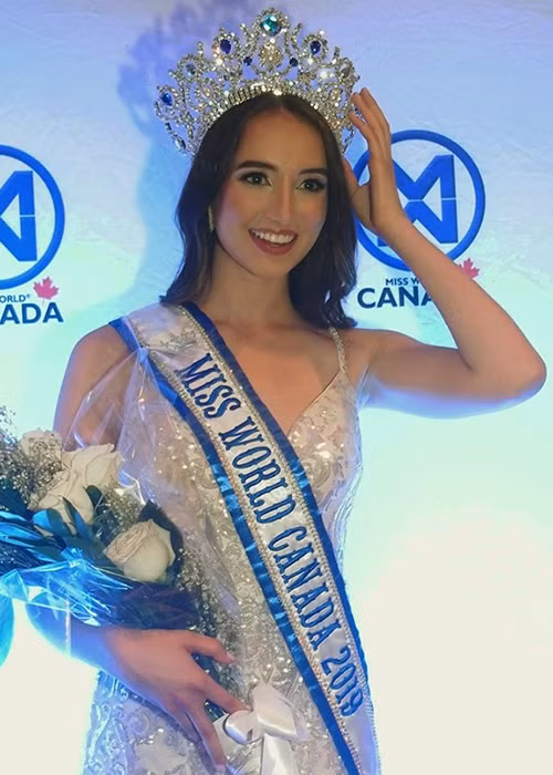 Hoa hậu Thế giới Canada 2019 Naomi Colford xinh đẹp không kém cạnh đại diện Việt Nam.