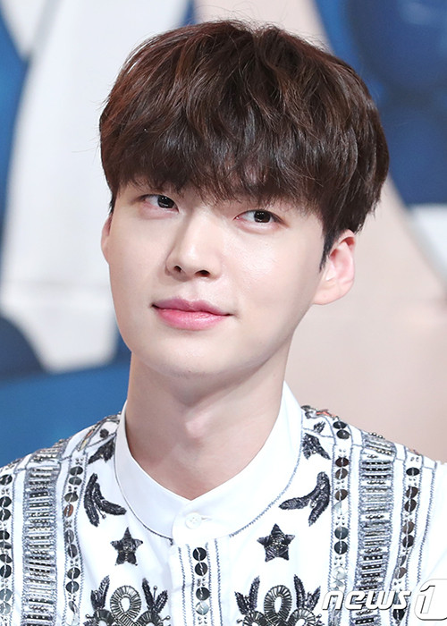 Trước lời tố của Goo Hye Sun, đông đảo cư dân mạng xứ Hàn chỉ trích Ahn Jae Hyun.
