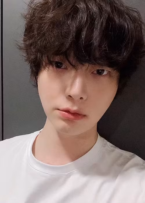 Sau khi kết hôn, Jae Hyun luôn bị gắn mác là chồng của Goo Hye Sun.