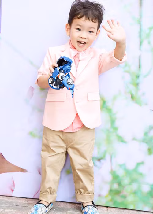 Thu Thủy từng cho biết, thiên thần nhỏ của cô có tâm hồn giống mẹ. Cậu nhóc sống rất tình cảm.