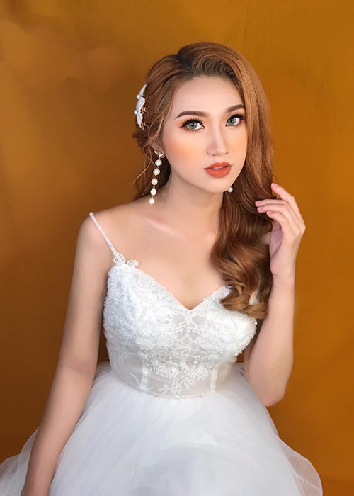 Giống Hương Tràm, Cao Mỹ Kim từng hẹn hò Bùi Anh Tuấn.