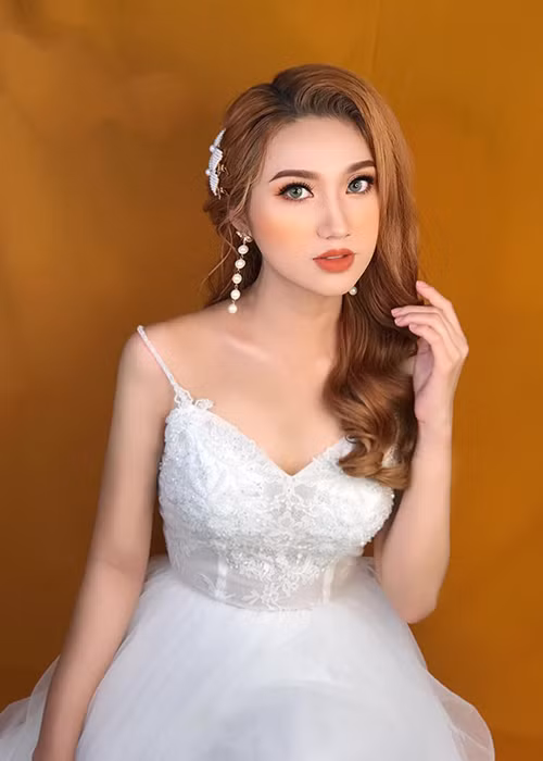 Giống Hương Tràm, Cao Mỹ Kim từng hẹn hò Bùi Anh Tuấn.