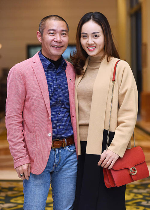 Cặp đôi dính như sam tại các sự kiện lớn nhỏ lẫn đời thường.