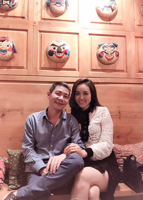 Ngọc Hà luôn cố gắng tranh thủ làm cho bạn trai những món ăn dân dã anh thích như tép rang khế, ruốc tôm.