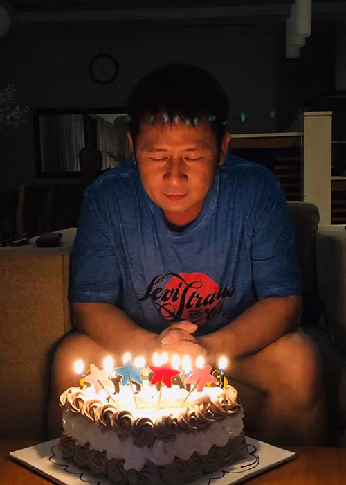 Cuộc sống độc thân của Bằng Kiều bình yên.