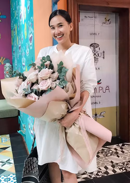 Người yêu của Dương Mỹ Linh còn là doanh nhân thành đạt, đang điều hành hệ thống nhà hàng Việt nổi tiếng tại Mỹ.