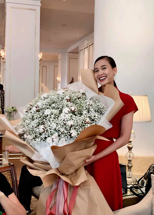 Nguồn tin tiết lộ bạn trai mới của Dương Mỹ Linh năm nay 46 tuổi, là Việt kiều Mỹ.