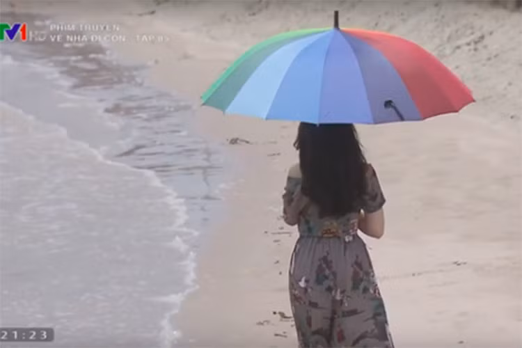 Khánh My xuất hiện trong tập cuối "Về nhà đi con" nhưng chỉ có 2 giây và cũng không lộ mặt.