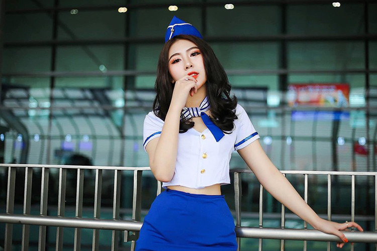 Trả lời Zing, Khánh My cho hay, ban đầu cô đóng vai người được Vũ tán tỉnh nhưng sau đó nội dung này bị cắt do thời lượng phim quá dài.