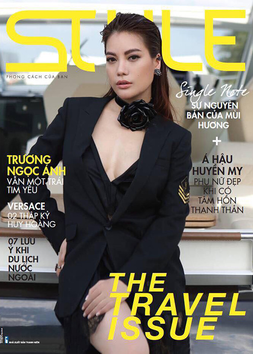 Trương Ngọc Ánh giữ được vóc dáng thon gọn nhờ tập luyện.