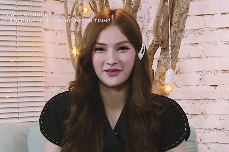 Gương mặt sưng phồng lạ thường của Thu Thủy khiến người hâm mộ phải giật mình. Ảnh: Saostar