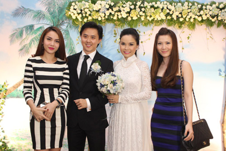 "Chồng cũ của tôi là một người rất thích im lặng. Tôi thì nóng tính, khi có vấn đề chỉ muốn hai người ngồi cùng nhau để trao đổi nhưng anh ấy lại không thích như thế. Khi cãi nhau, anh có thể qua bạn ở mấy ngày, để tôi bơ vơ ở Mỹ. Đó là điều tôi ghét nhất khi ở bên anh. Tôi tự hỏi tại sao những lúc cần nhất thì anh lại chạy trốn", Thu Ngọc nói. Ảnh: 24h