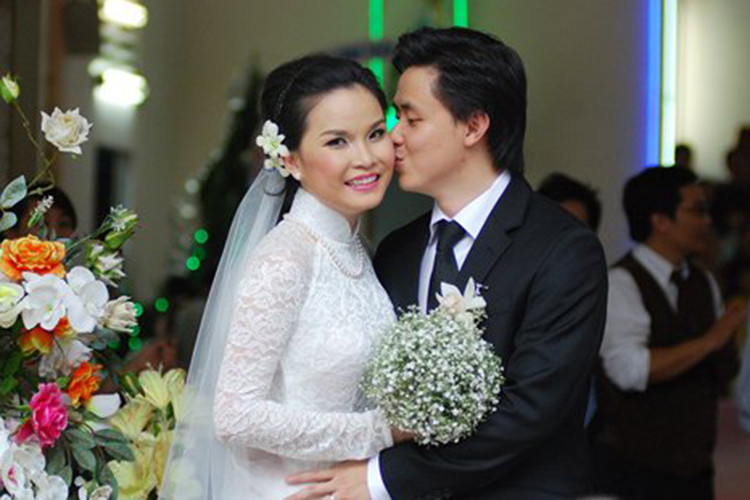 Trong cuộc phỏng vấn trên Zing, Thu Ngọc chia sẻ, những lần bất đồng với mẹ chồng, chồng của cô luôn giữ im lặng dù từng hứa nếu cô đúng sẽ đứng về phía cô. Ảnh: Vietnamnet