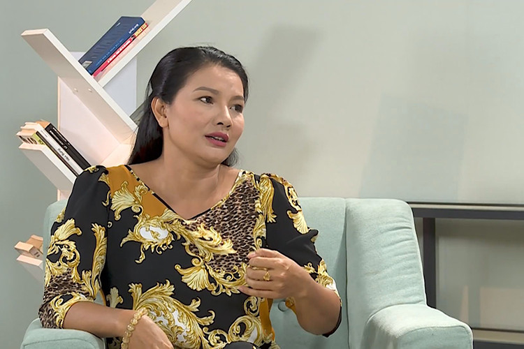 Kiều Trinh cũng là nạn nhân của bạo hành gia đình. Nữ diễn viên kể khi sống chung với người chồng thứ 2, cô nhiều lần phải chịu những trận đòn vô cớ từ người đàn ông này.