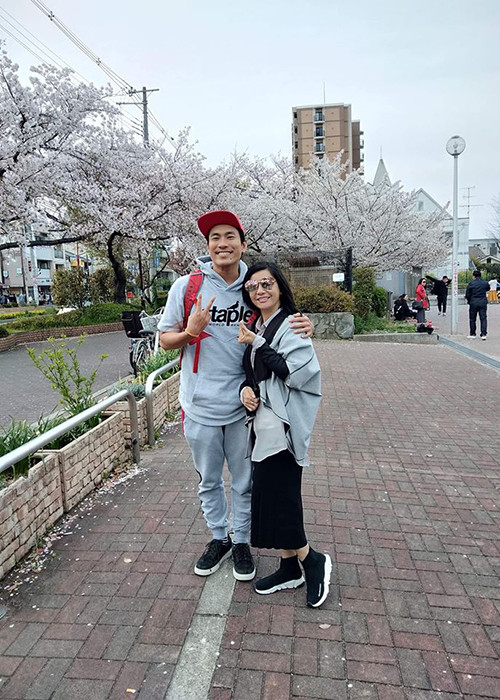 Cặp đôi chị em thường đi du lịch để hâm nóng tình cảm.