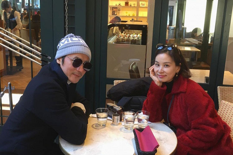 Jang Dong Gun trở thành trụ cột kinh tế của gia đình, làm người chồng, người bố mẫu mực.