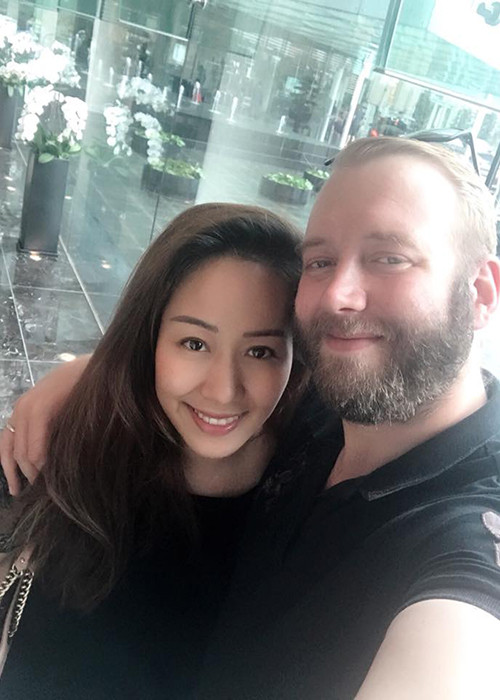 Sau khi lấy chồng Tây, Hoa hậu có gia thế khủng nhất ở Việt Nam ít xuất hiện trước công chúng.