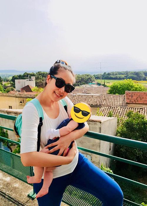 Nàng hoa hậu sinh năm 1987 bận rộn với cuộc sống của bà mẹ bỉm sữa.