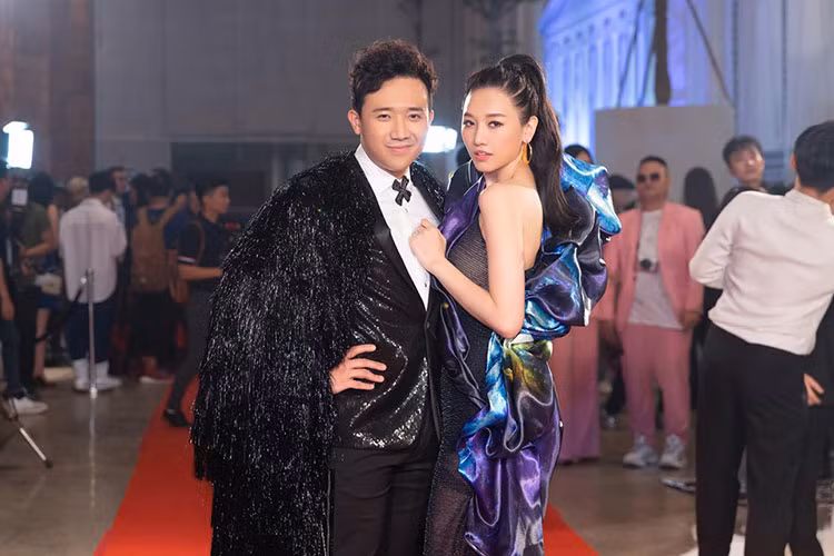 Sau đám cưới, Trấn Thành và Hari Won chứng minh hôn nhân giữa hai người là có thực, chứ không phải chỉ có vỏ bọc hạnh phúc.