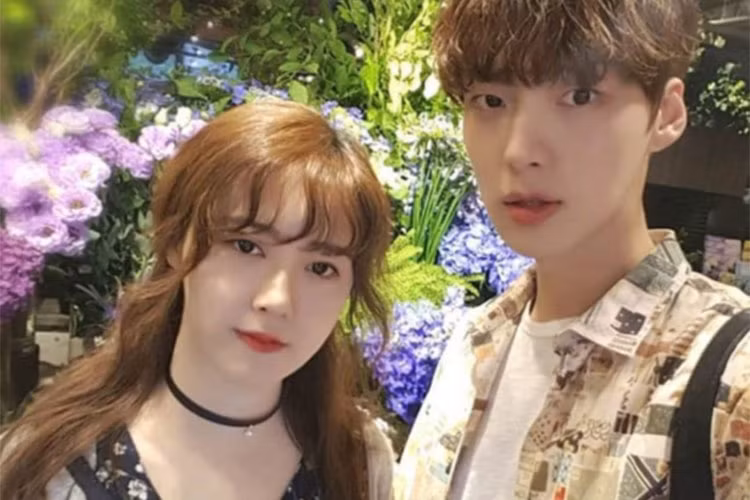 Trước scandal, Goo Hye Sun và Ahn Jae Hyun xây dựng hình ảnh cặp vợ chồng yêu nhau như ngôn tình.