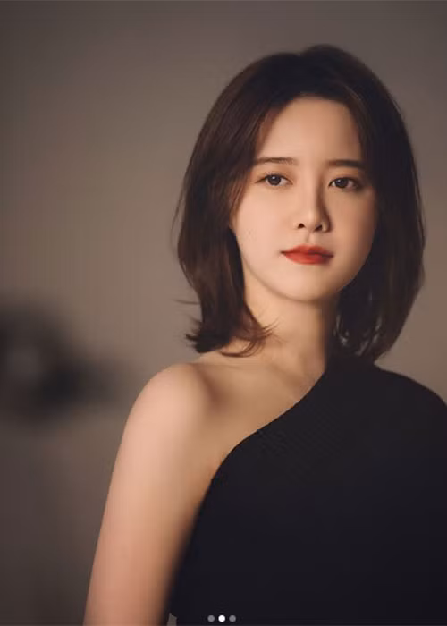 Goo Hye Sun còn cho biết, công ty quản lý đã soạn và công khai thông báo ly hôn mà không bàn bạc với cô.