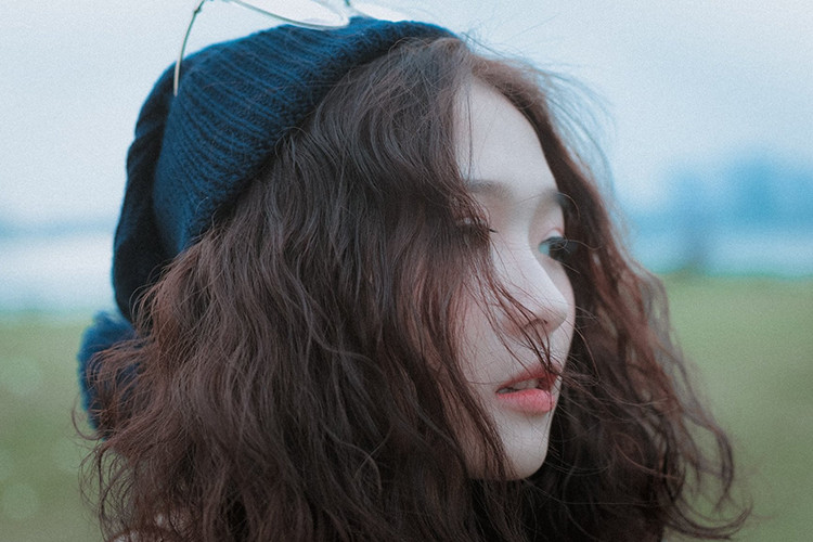 Cận cảnh gương mặt thu hút người đối diện của hot girl Lê Na.