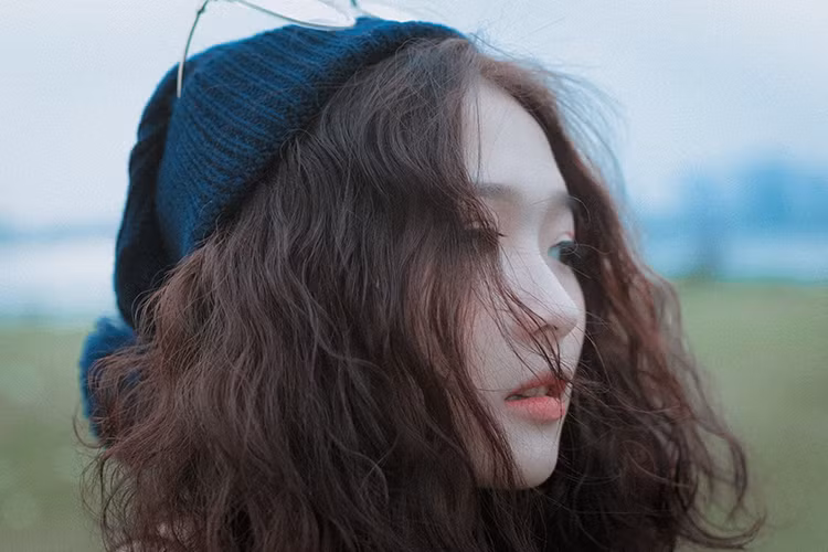 Cận cảnh gương mặt thu hút người đối diện của hot girl Lê Na.