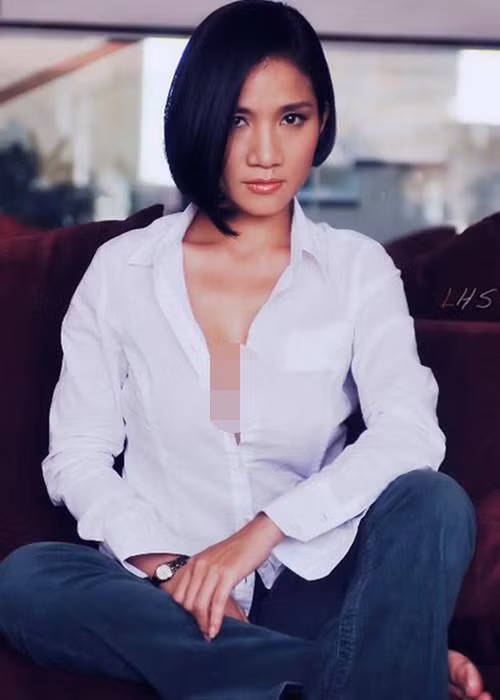 Ngoài kịch, Cát Tường còn đóng phim. Các bộ phim nổi tiếng có sự tham gia diễn xuất của cô gồm "Đồng tiền xương máu", "Cô gái xấu xí", "Huyền thoại tím".