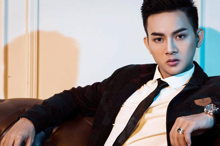 Con nuôi Hoài Linh điển trai như hot boy khiến fan nữ đổ rần rần. Ảnh: FBNV