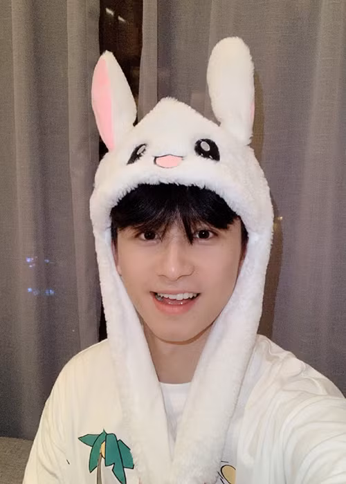 Bồi Hâm bắt đầu được khán giả chú ý khi tham gia diễn xuất trong bộ phim đam mỹ "Trần Tình Lệnh".