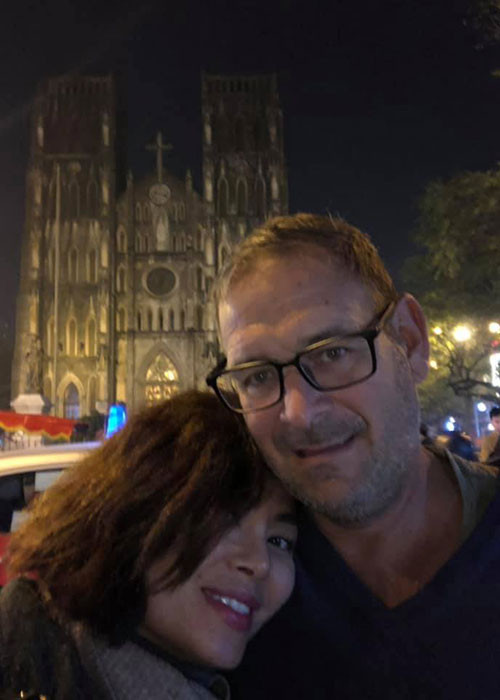 Sau 1 năm tìm hiểu, Ngọc Anh nhận ra doanh nhân John là bến đỗ bình yên thực sự của đời mình nên quyết định kết hôn.