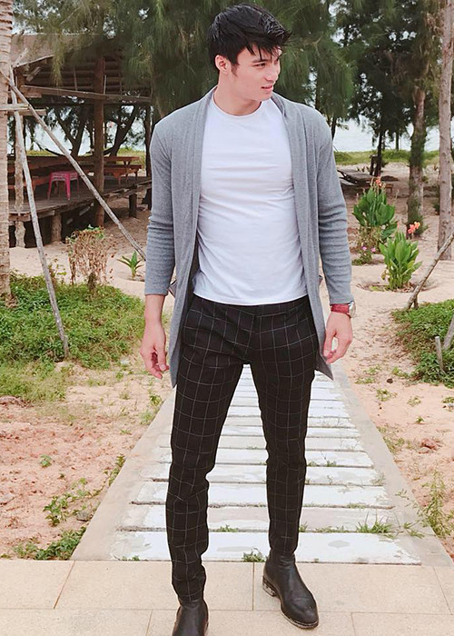 Thí sinh Mister Việt Nam 2019 sở hữu gương mặt điển trai cùng thân hình 6 múi.